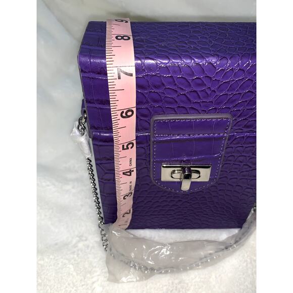 NWT Snob Essentials Audrey Jewel Box Purple Crossbody Secure Clasp Closure - Picture 9 of 10